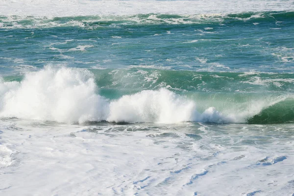 Сильные Волны Морская Сторона — стоковое фото