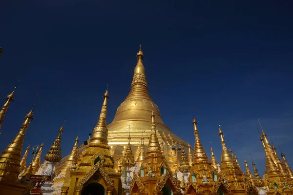 Shwedagon Golden Pagoda Crepuscolo Rangoon Yangon Myanmar — Foto Stock