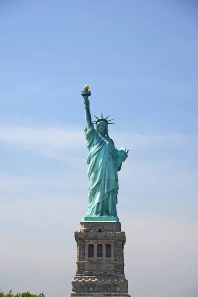 Vista Inferior Famosa Estátua Liberdade Eua — Fotografia de Stock