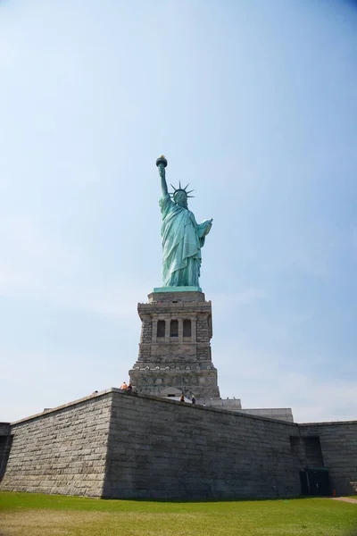 有名な自由の女神像の下図 — ストック写真