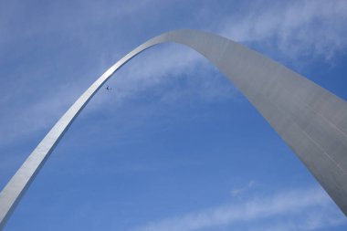 Güzel geçit kemerinin manzaralı çekimi, St. Louis, Missouri, ABD