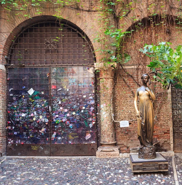 Monument Juliet Verona — Stockfoto