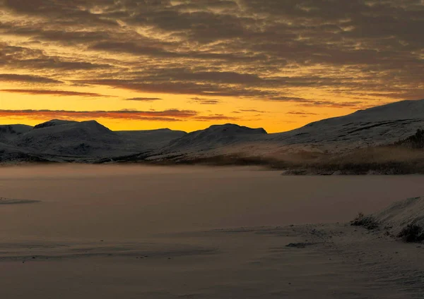 Landschaft Der Berge Bei Sonnenuntergang — Stockfoto