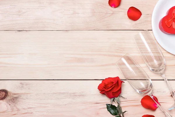 Hochzeit Valentinstag Geburtstag Oder Feier Hintergrund Mit Roter Geschenkbox Und — Stockfoto
