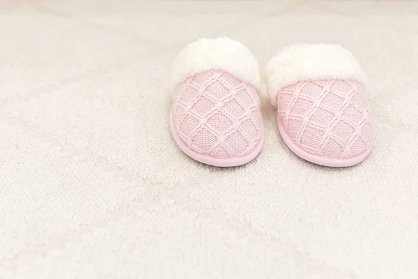 Pink Cozy Knitted Slippers — Stock Photo, Image