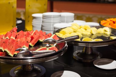 Lokantada meyve büfesi