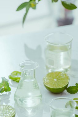 Aromaterapi için turuncu aroma yağı