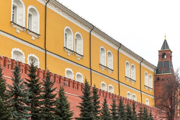 莫斯科克里姆林宫墙和塔 — 图库照片
