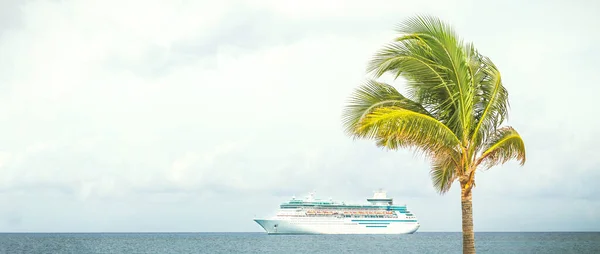 Nassau Bahamas September 2014 Das Schiff Von Royal Caribbean Legt — Stockfoto
