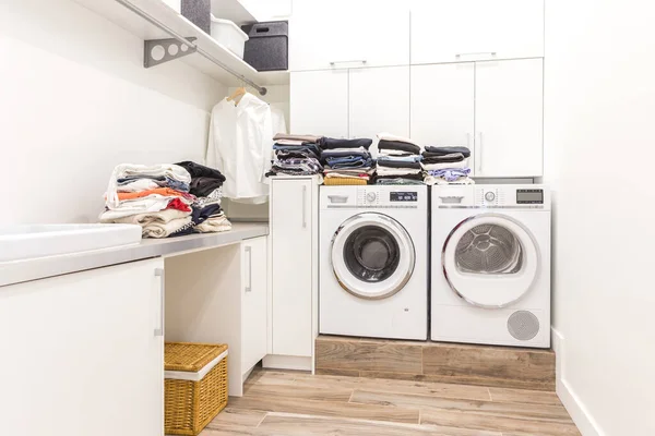 Stacks Clean Clothes Utility Room — Stock Photo, Image