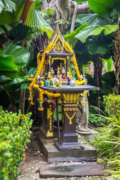 Tradicional Thai Spirit House — Fotografia de Stock