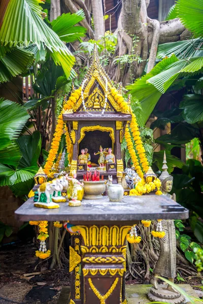 Traditionella Thailändska Ande Hus — Stockfoto