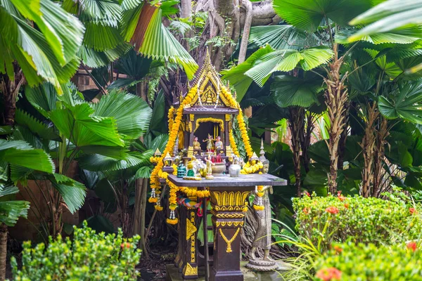 Tradicional Thai Spirit House — Fotografia de Stock