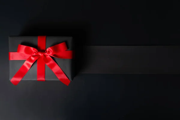 Μαύρη Παρασκευή Πώληση Μαύρο Κουτί Δώρου Για Online Ψώνια — Φωτογραφία Αρχείου
