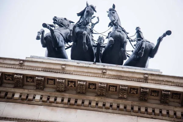 Cavalos Helios Estátua Vista Abstrata Baixo Cavalos Piccadilly Londres Janeiro — Fotografia de Stock
