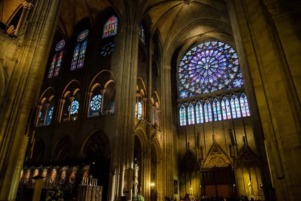 Skleněné Okno Katedrály Notre Dame Kde Byli Korunováni Králové Francie — Stock fotografie