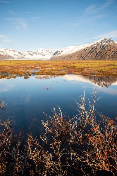 Icelandic Mountain Range Beautiful Snowcapped Mountains — Fotografia de Stock