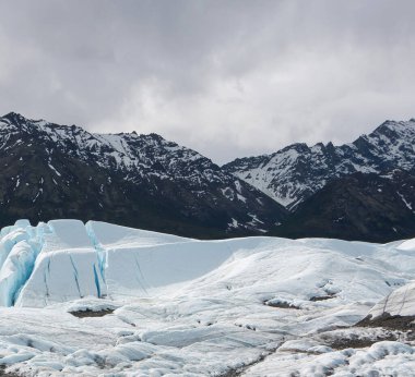 Matanuska 'daki dağları kaplayan kar, doğa konsepti geçmişi