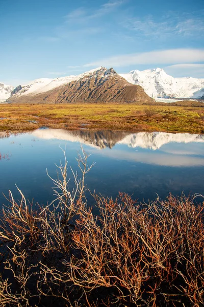 Cordillera Islandesa Con Hermosas Montañas Nevadas —  Fotos de Stock