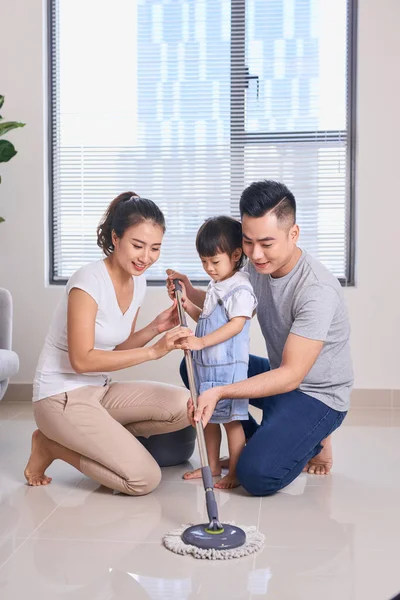 Ordinary Family Three Doing House Cleaning Cleaning Equipment — Stock Photo, Image