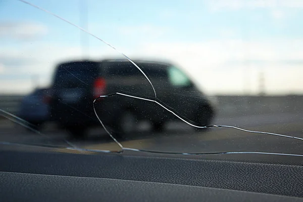 View Cracked Glass Road Stone Smashed Car Windshield —  Fotos de Stock