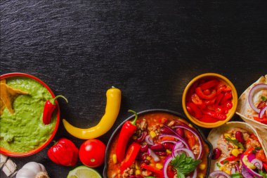 Siyah arka planda Meksika tarifi