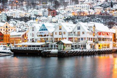 Bergen şehrinin Noel Zamanı Manzarası