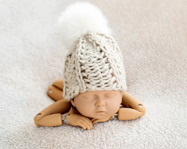 Schaufensterpuppe Von Neugeborenen Für Foto Posing — Stockfoto