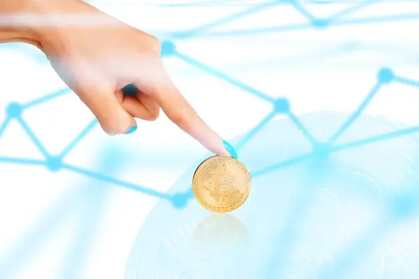 Mão Feminina Apontando Para Bitcoin Conceito Blockchain — Fotografia de Stock