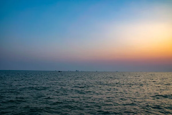 Deniz Kenarında Gün Batımı — Stok fotoğraf