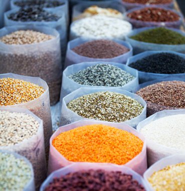 Arka plan için lezzetli baharatların yakın plan çekimi