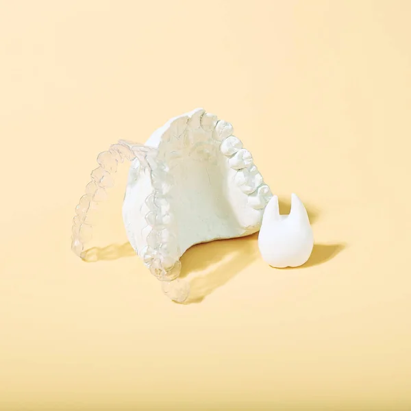 Orthodontische Tandheelkundige Thema Gele Achtergrond — Stockfoto