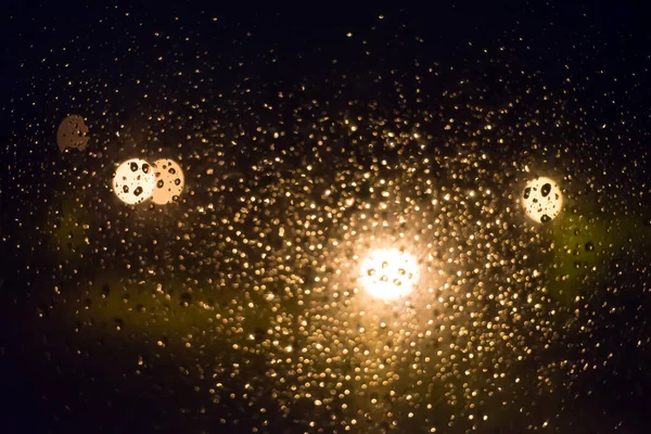 Gocce Pioggia Sul Vetro Della Finestra Lanterne Sullo Sfondo — Foto Stock