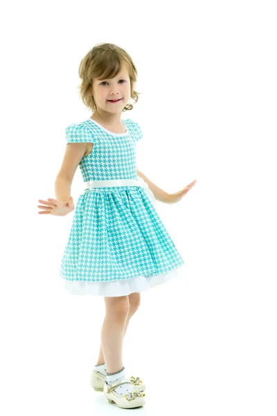 Ein Fröhliches Kleines Mädchen Tanzt — Stockfoto