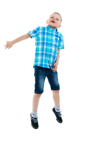 Kleiner Junge Springt Das Konzept Einer Glücklichen Kindheit Sport Und — Stockfoto