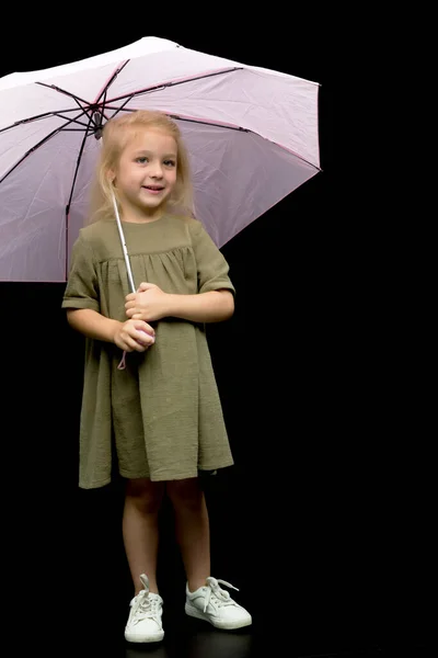 Şemsiyenin Altındaki Küçük Kız Kötü Havadan Korunma — Stok fotoğraf