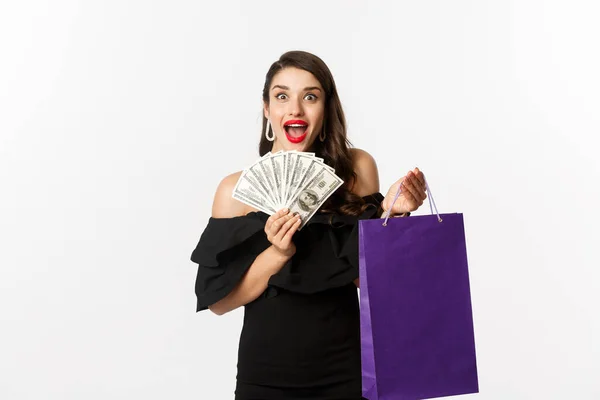 Image Excited Beautiful Woman Black Dress Going Shopping Holding Bag — Stock Photo, Image