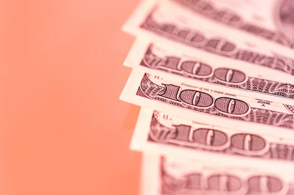 Nahaufnahme Von Bargeld Dollar Scheinen Auf Rosa Hintergrund Finanz Und — Stockfoto