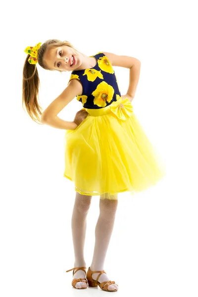 Dziewczynka Eleganckiej Sukience Koncepcja Szczęśliwego Dzieciństwa — Zdjęcie stockowe
