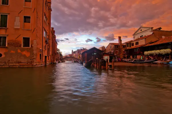 ヴェネツィア イタリア トロヴァーソ ゴンドラ造船所このビュー — ストック写真