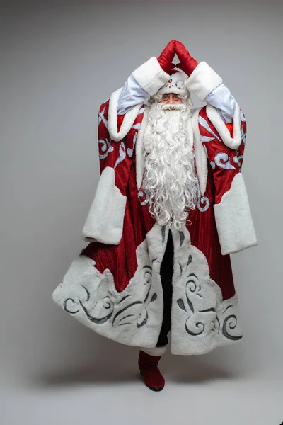 Encantado Papai Noel Com Barba Branca — Fotografia de Stock