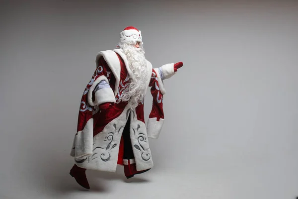Zachwycony Święty Mikołaj Białą Brodą — Zdjęcie stockowe