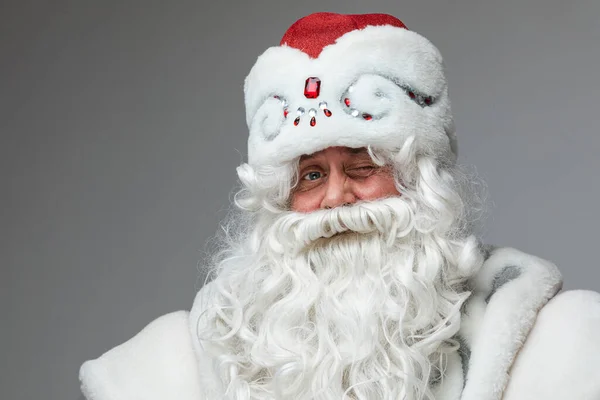 Delizioso Babbo Natale Con Barba Bianca — Foto Stock