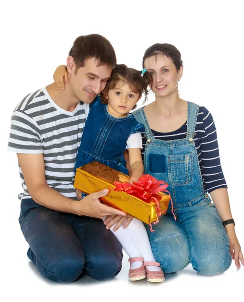 Famiglia Giovane Vacanza Natale — Foto Stock