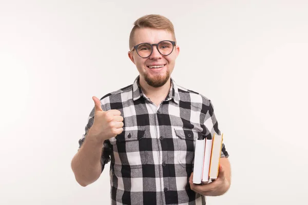 Nsanlar Eğitim Kavramı Öğrenci Adam Holding Kitaplar Gülümseyen Hareketi Beyaz — Stok fotoğraf