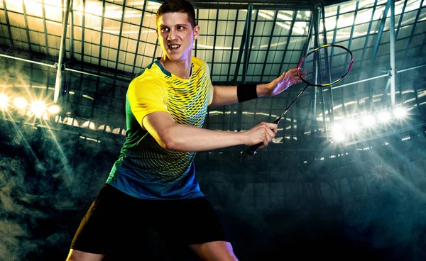 Badminton Giocatore Abbigliamento Sportivo Con Racchetta Volano Sullo Stadio Sport — Foto Stock