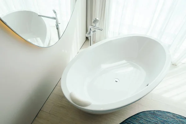 Prachtige Luxe Witte Badkuip — Stockfoto