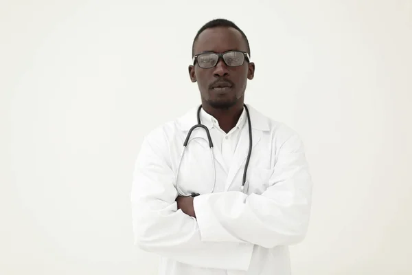 Portrét Úspěšný Mladý Lékař — Stock fotografie
