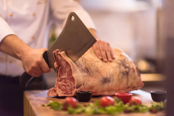 Chef Cutting Big Piece Beef — Stock Photo, Image