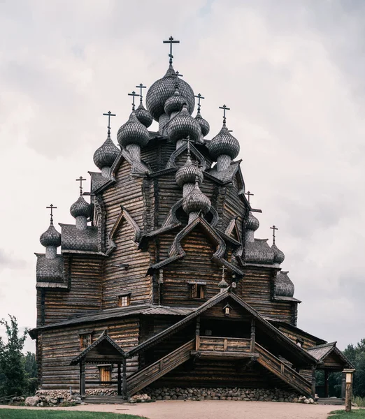 Dřevěný Kostel Území Etnoparku Bogoslovka Estate Populární Název Petersburg Kiši — Stock fotografie
